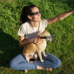 Eclipse solar 2026: guía completa para observarlo, reutilizar las gafas y reciclar después